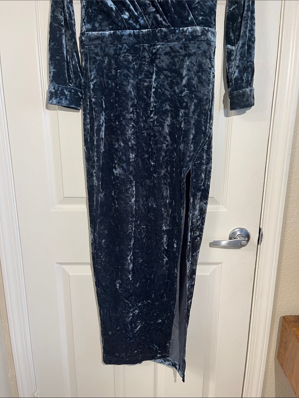 JLUXLABEL Blue Crushed Velvet Maxi Dress Wrap Deep V-Neck High Slit Size Medium - Picture 4 of 12